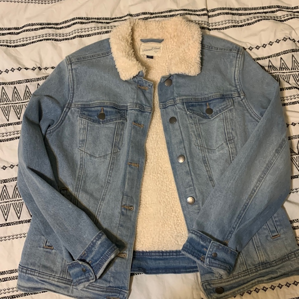 Universal Thread Denim and Sherpa jacket